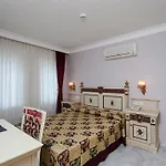 מלון Acg Palace